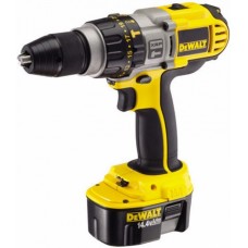 Аккумуляторная дрель-шуруповерт DeWALT DCD935B2